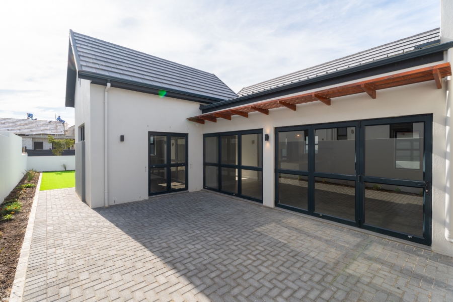 3 Bedroom Property for Sale in Croydon Western Cape